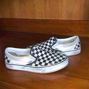 Checkered vans slip on